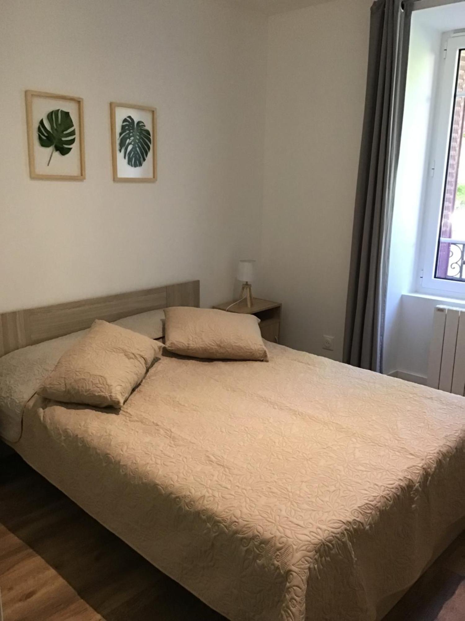 Apartamento Magnifique T4 Avec Terrasse A Saint-Nectaire - 8 Pers Exterior foto
